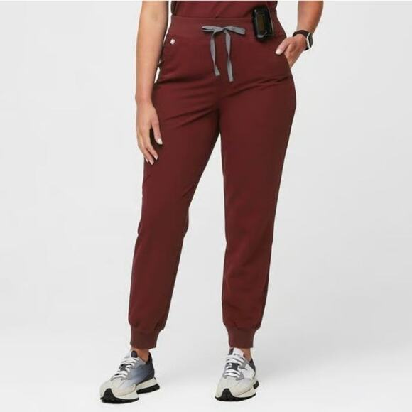FIGS Zamora 2.0 Cargo Jogger Pants Scrubs Maroon Red Womens Sz MP Petite NWT - Picture 1 of 10